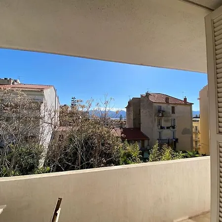 Les Oliviers T2 Centre Apartment *